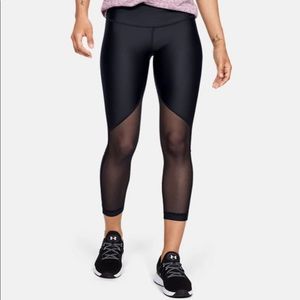 Under Armour heat gear mesh graphic ankle crop